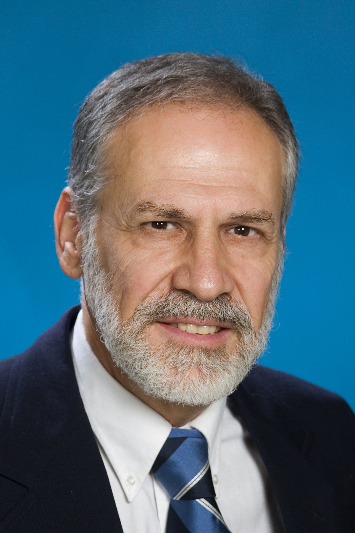 Dr. Manny Bekier